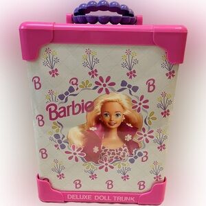 Vintage Barbie Deluxe Doll Trunk EUC